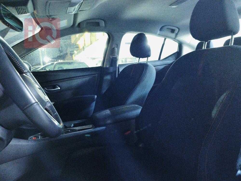 نيسان سنترا